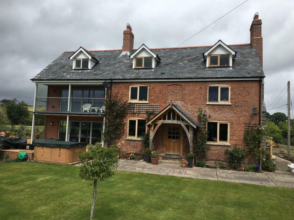 Rhyd Lydan Bed & Breakfast Newtown  Exterior photo